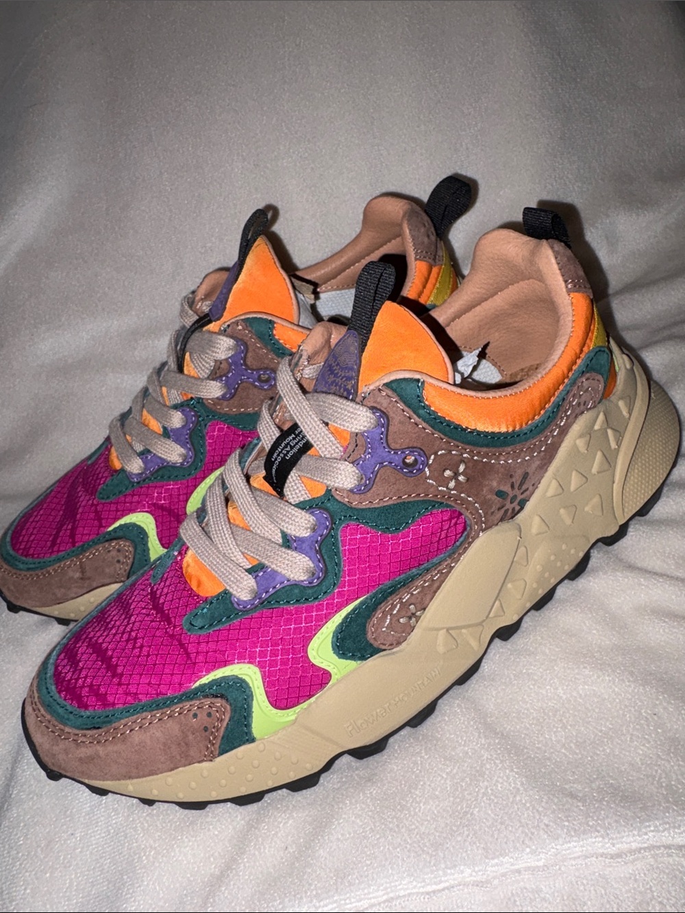 Flower Mountain RULIS WOMAN
Suede and technical fabric sneakers in Fuchsia - Picture 12 of 15